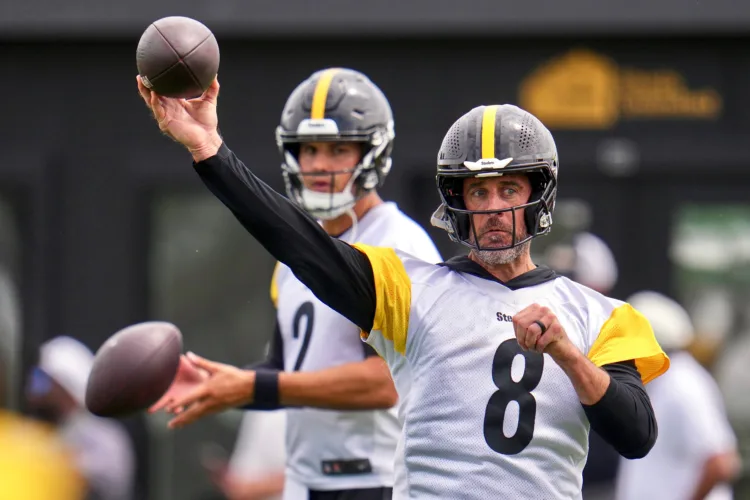 Rodgers soaking in final year, except preseason